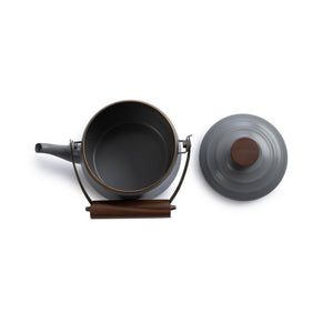 Barebones - Enamel Teapot - Bawston & Tucker - 