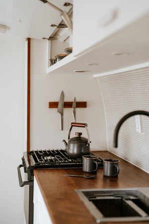 Barebones - Enamel Teapot - Bawston & Tucker - 