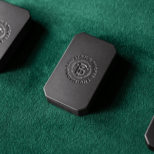 Hurytt Solid Cologne – Bergamot, Lavender & Oakmoss - 0.35 oz Liner + Vessel - Bawston & Tucker - Solid Cologne in gun metal travel case