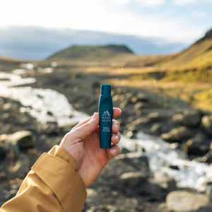 Oars + Alps - Wake Up Men's Eye Roller and Eye Depuffer, Caffeine Infused - Bawston & Tucker - 