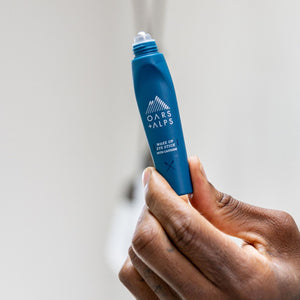 Oars + Alps - Wake Up Men's Eye Roller and Eye Depuffer, Caffeine Infused - Bawston & Tucker - 